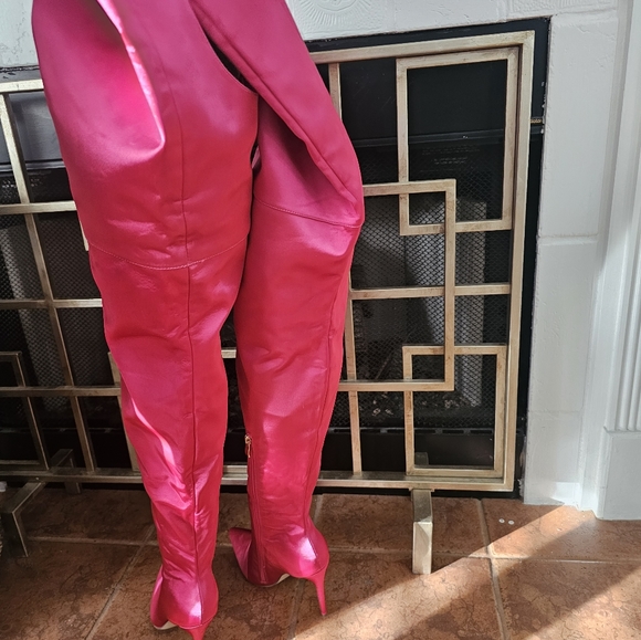 Waist high boots - Picture 2 of 8